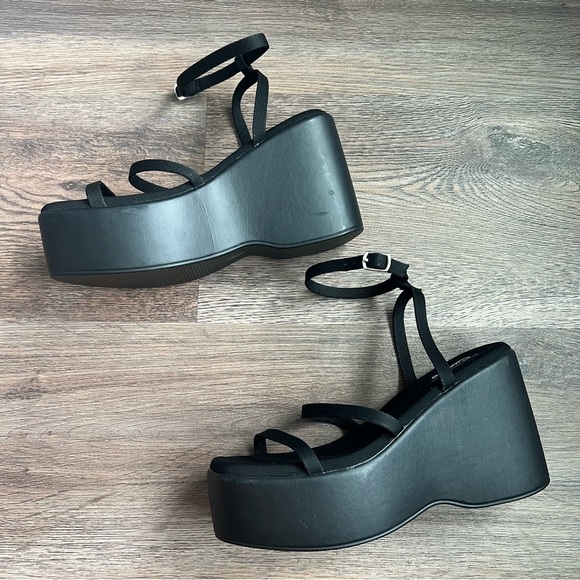 Black Platform Sandals - Picture 2 of 5